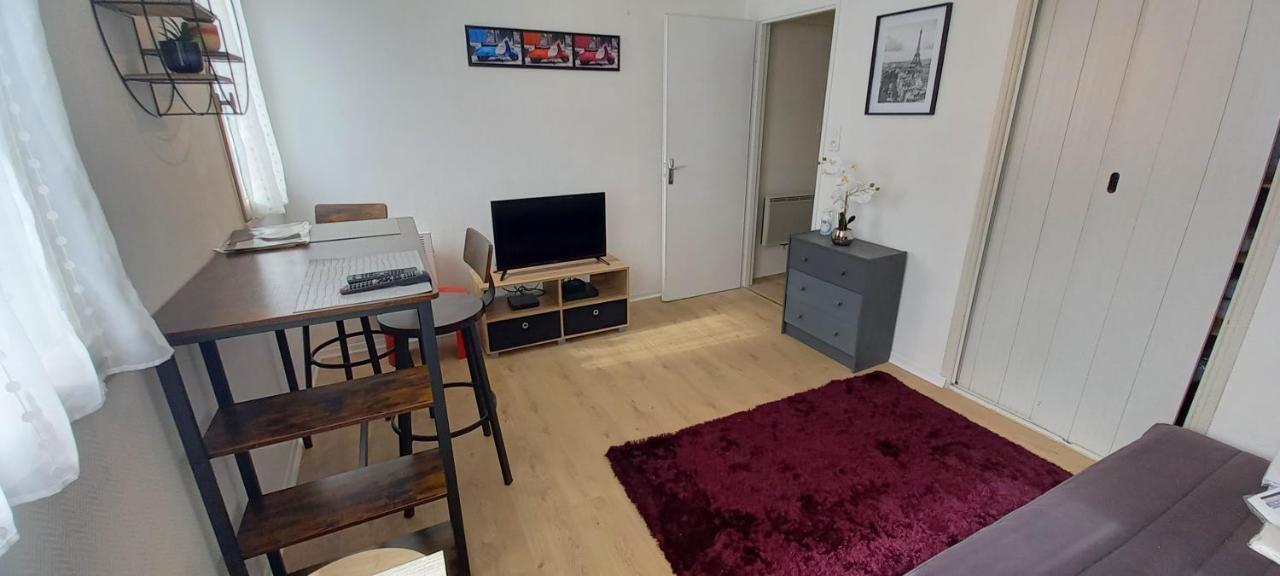 Le Zen -Studio Tout Equipe- Wifi Fibre- Centre Ville Avec Parking تارْب المظهر الخارجي الصورة