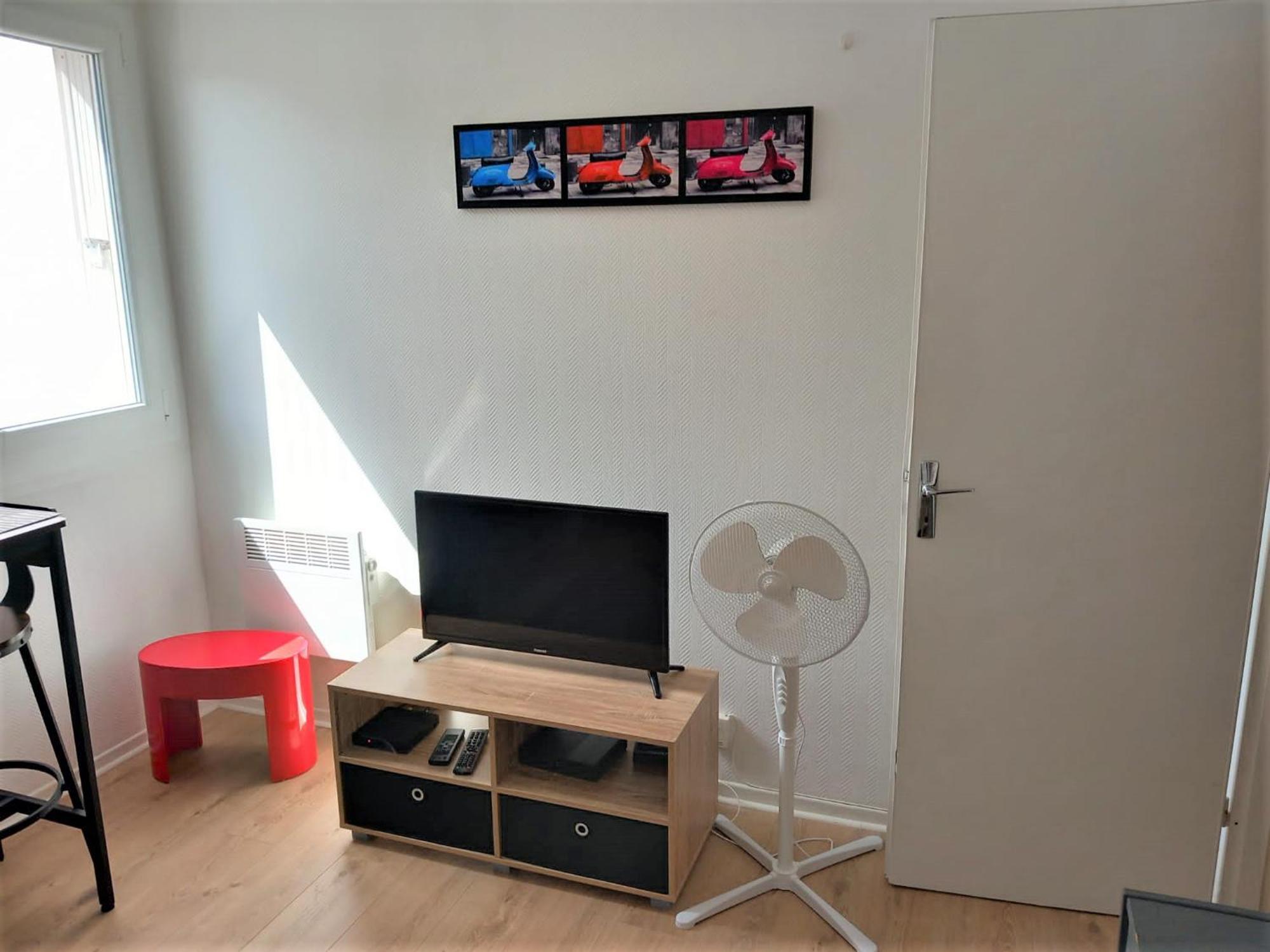 Le Zen -Studio Tout Equipe- Wifi Fibre- Centre Ville Avec Parking تارْب المظهر الخارجي الصورة