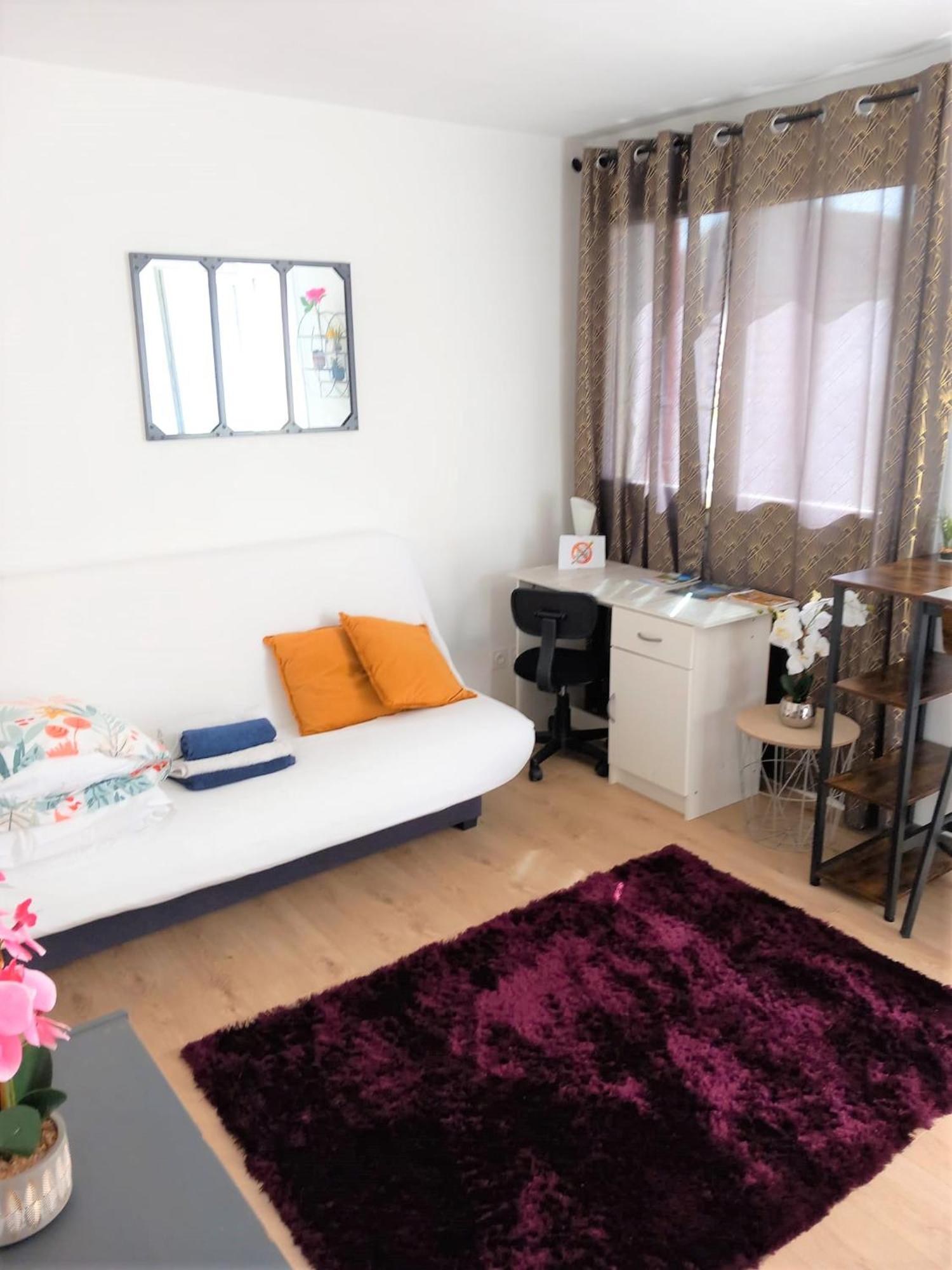 Le Zen -Studio Tout Equipe- Wifi Fibre- Centre Ville Avec Parking تارْب المظهر الخارجي الصورة